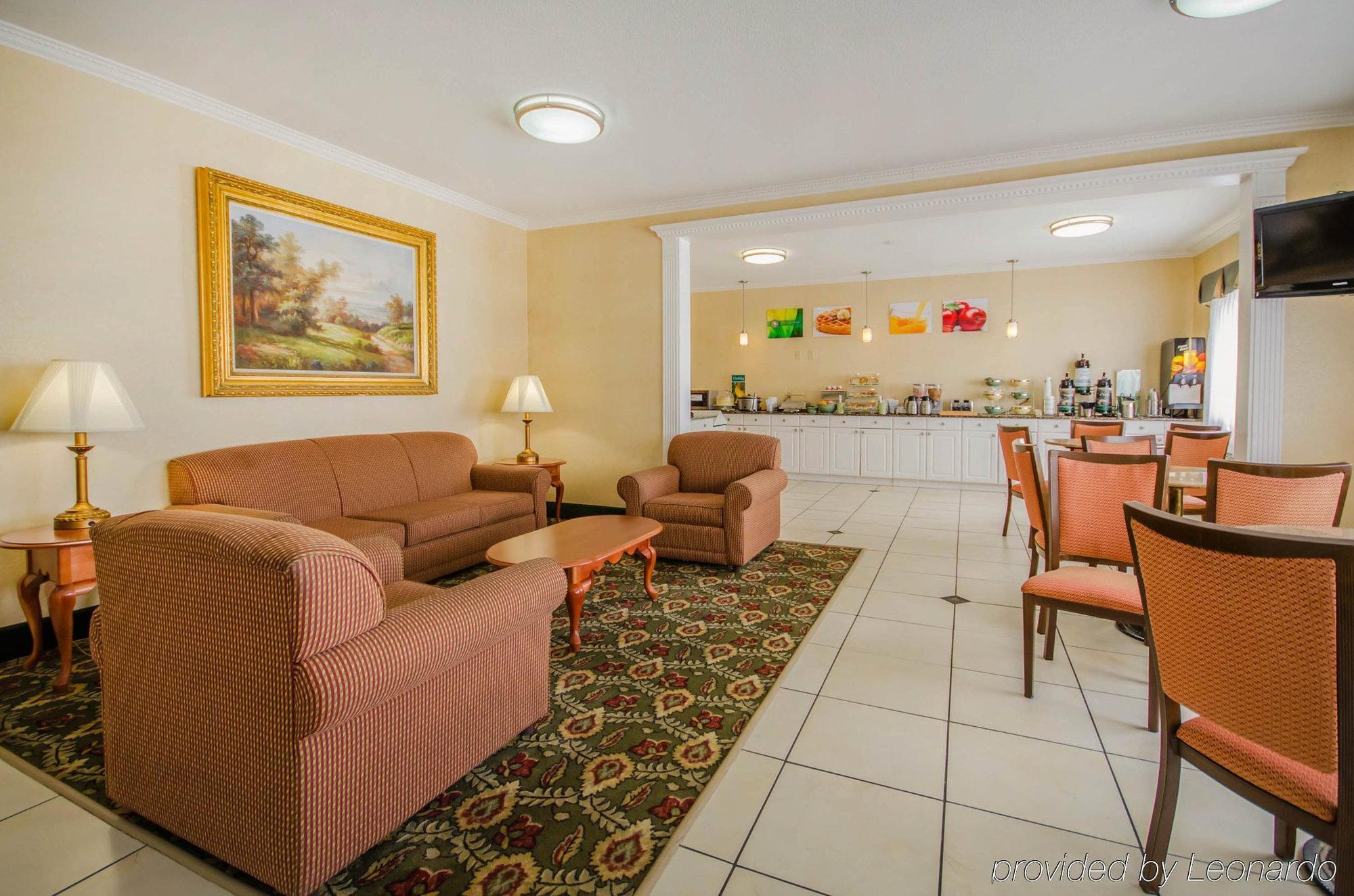 Quality Inn East Эвансвилл Экстерьер фото